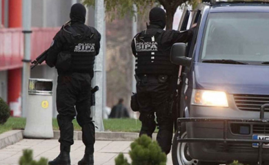 PRETRESI ŠIROM BiH Pali carinici i granični policajci