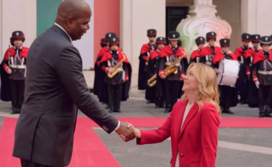Meloni privukla pažnju reakcijom na visinu predsjednika Mozambika: Nije mogla suzdržati smijeh (VIDEO)