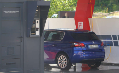 Uhapšen Sarajlija: Krao sitan novac sa autopraonica