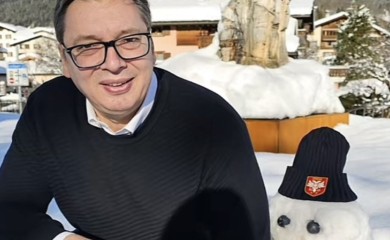Tata ispunio obećanje! Vučić u Davosu napravio Snješka Bijelića za sina Vukana (VIDEO)