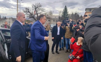 Odgođeno ročište; Dodik: Sud dokazao da sam ja cilj