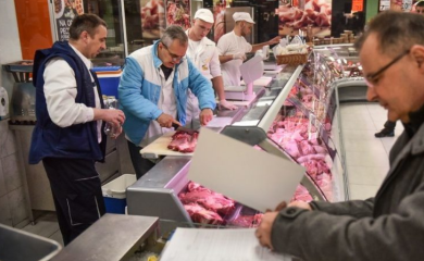 Vanredne kontrole u tržnim centrima i marketima