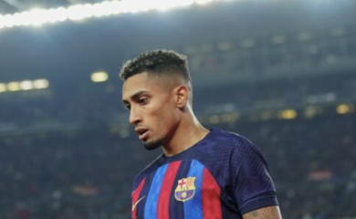 Nezadovljan napustio igru pa lomio sve oko sebe: Nekontrolisano ponašanje zvijezde Barselone (VIDEO)