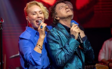 Čola i Brena zajedničkim nastupom ispisali nove stranice muzičke istorije (VIDEO)
