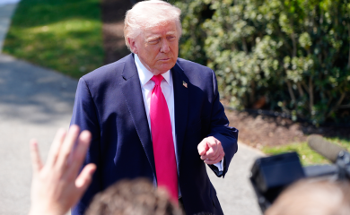 Tramp: Iran prihvatio da neće posjedovati nuklearno oružje više od 20 godina