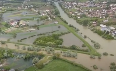 Poplave izazvale haos: Pogledajte kako izgledaju najugroženija područja iz vazduha VIDEO