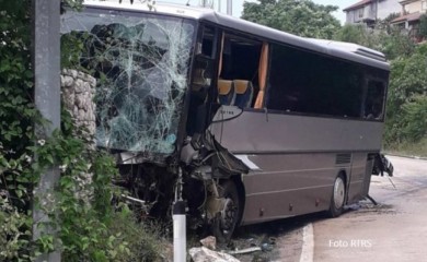 Krenuli na ekskurziju: Užasne scene na mjestu nesreće autobusa sa radnicima banjalučke škole VIDEO