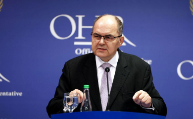 Šmit nametnuo odluke o Viaductu i finansiranju izbora (VIDEO)