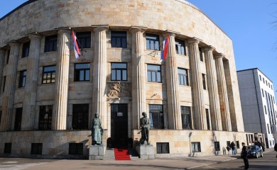 Vlast poziva na jedinstvo i ne propušta priliku da se obruši na opoziciju?