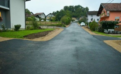 Mještani Male ulice u Šargovcu dobili asfalt