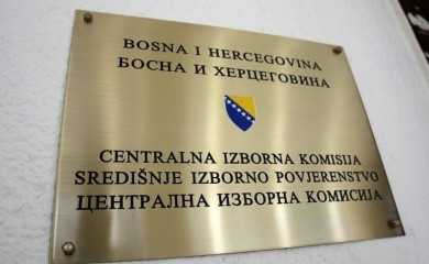 CIK BiH priznala probleme, nada se otklanjanju do 4. oktobra