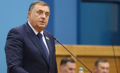 Dodik: Želite svakog Srbina da strpate u priču o genocidnom narodu, protiv toga se borimo