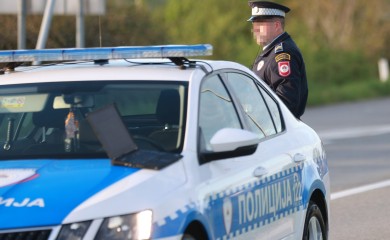 Teška nesreća na autoputu 9. januar: poginuo motociklista