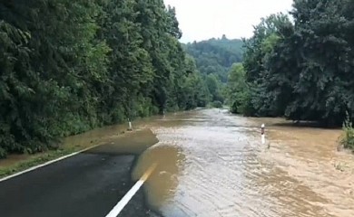 Nadležnim službama pune ruke posla: Dvije osobe povrijeđene u poplavama