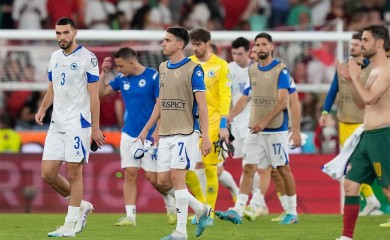 "Zmajevi" ponovo ne mogu poletjeti, satima sjede u avionu