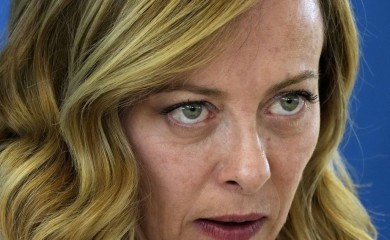 Novinarka mora da plati Melonijevoj 5.000 evra zbog ismijavanja njene visine