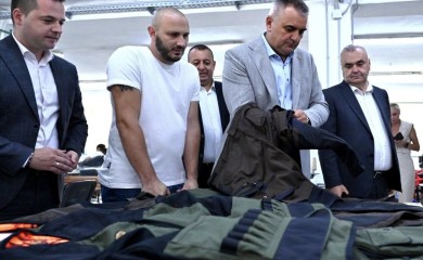 Vlada: Minić nije pozvao lovce da kupuju oružje
