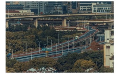 KINA: Autobus se prevrnuo na auto-putu, stradalo 27 ljudi