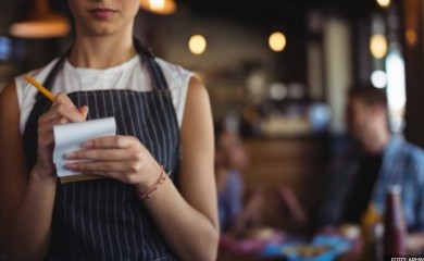 Iznos koji bi im bio “katastrofa”: Poslodavci protiv povećanja minimalca u ugostiteljstvu