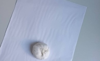 Policija u punđi djevojke pronašla 30 grama spida