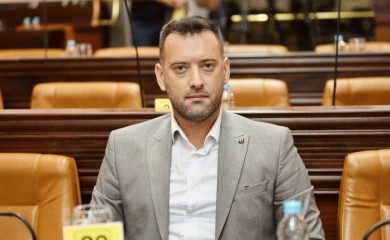 Grmuša: Moćnici KAO LUTKE koriste stranke kako bi VLADALI Banjalukom