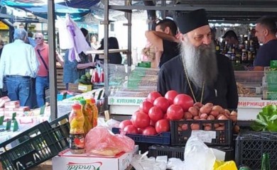 "Kao sav normalan svijet" - Patrijarh Porfirije na tržnici