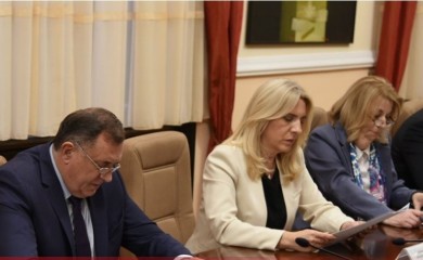 Usvojen Program proslave Dana Republike: Centralni događaji svečani defile