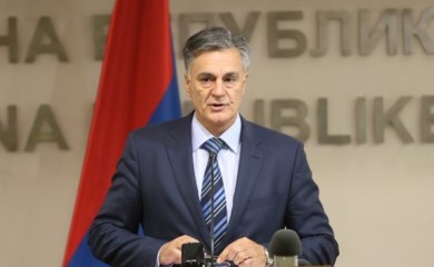 Karan: Prvi put defile povodom Dana Republike u večernjim časovima