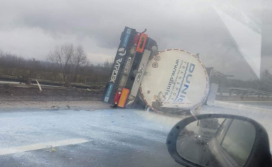 Prevrnula se cisterna na putu kod Gradiške