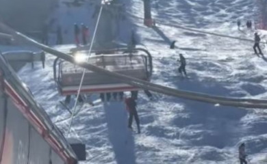 „Majka je držala dijete, ali je iskliznulo i palo“ Očevici o dramatičnom padu djeteta sa žičare na Jahorini