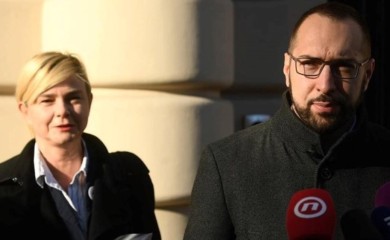 IZBORNA SKUPŠTINA: Tomašević i Benčić na čelu stranke “Možemo”