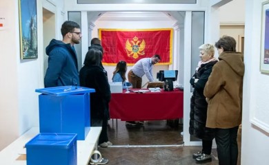 Otvorena biračka mjesta: Crna Gora bira predsjednika