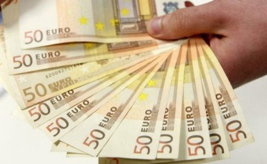 Neko zaboravio 1.500 evra na bankomatu: Vlasnik mora dokazati da su njegove (FOTO)