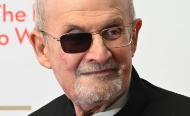 “TALIBANSKA DRŽAVA”: Čuveni pisac Salman Ruždi protiv nezavisne Palestine