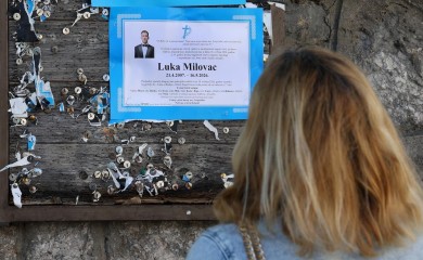 Drniš u šoku: Dan žalosti, protest i sahrana Luke Milovca