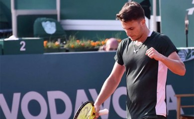 Kecmanović eliminisan na startu ATP turnira u Londonu