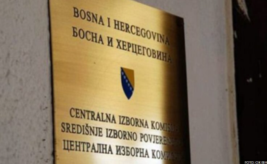 CIK BIH oduzeo mandat Dodikovom savjetniku