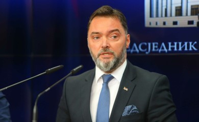 Košarac poručio Trivićevoj: Bolje je ćutati i biti smatran neznalicom, nego progovoriti i otkloniti svaku sumnju