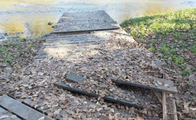 Nesavjesni građani uništili drveni mol na Vrbasu