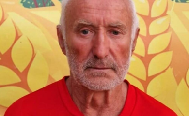 Superdeka: Ima 73 godine, na terenu provodi svih 90 minuta