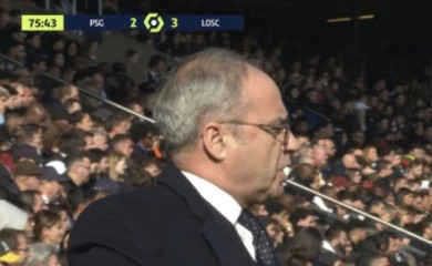 Nezapamćeni haos u PSŽ: Sportski direktor sišao na teren, sklonio trenera i vodio utakmicu