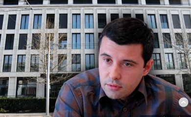 TRI STANA U LUKSUZNOJ ZGRADI NA DEDINJU Policija pretresa imovinu Nemanje Stajića i njegovog brata