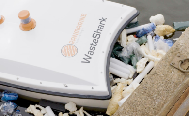 Robotska “ajkula” pomaže: Dnevno prikupi do 21.000 flaša iz rijeka (VIDEO)