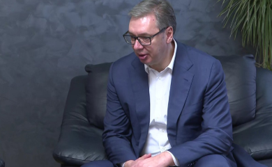 Vučić: Možda bude i prelazna vlada, ako me ljudi iz SNS ne budu slušali
