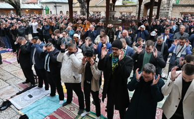 Prvi dan Ramazanskog bajrama obilježen u BiH i svijetu