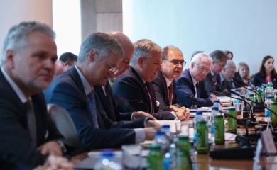 PIC pozvao vlasti RS da sarađuju sa Šmitom