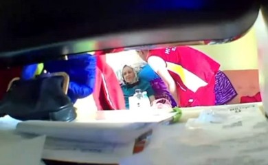 Radnik Hitne pomoći u Sarajevu ukrao novac starici kojoj je pozlilo (VIDEO)