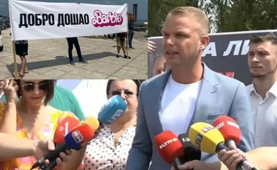 Stanivuković htio da drži govor ispred UKC RS, Đajić ga ometao glasnom muzikom (VIDEO)