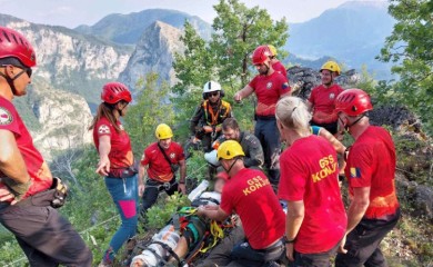 Pripadnici GSS-a spasili povrijeđenu planinarku, izvlačenje trajalo sedam sati