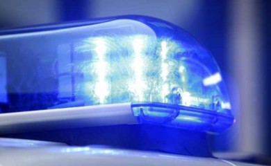Pijani vozač ”mercedesom” udario dva maloljetnika